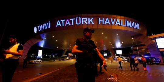 Otoritas Turki tangkap 20 tersangka terkait bom di Bandara Ataturk
