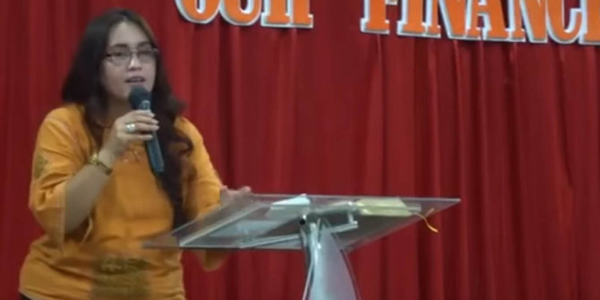 gereja ahok youtube merdeka pendeta cucu Tebuireng Tim  di perempuan  bantah Kediri kiai