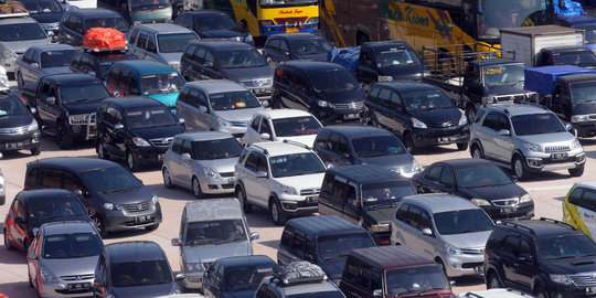 Puncak mudik, 70.000 kendaraan diprediksi lintasi di Tol Cipali