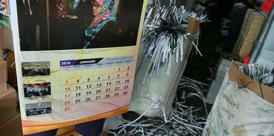 Jelang lebaran, kalender berlogo palu-arit beredar di Singkawang