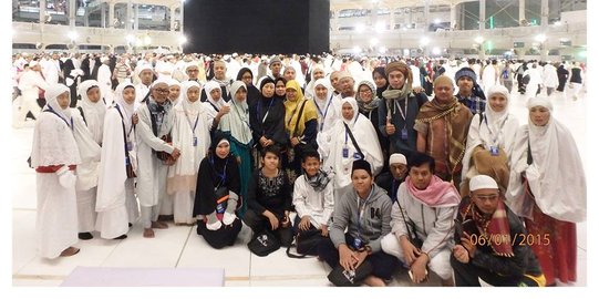 Tak kunjung berangkat, calon jemaah umroh ngamuk ke pihak travel