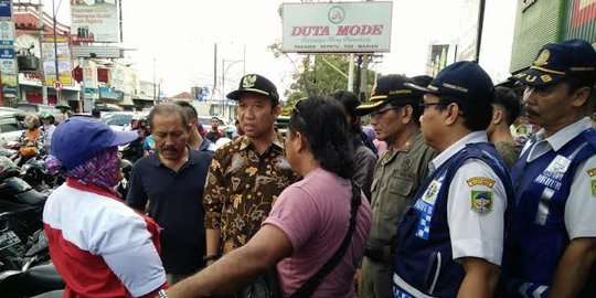 Sidak Bupati Banyumas tak mempan, tarif parkir liar masih menjamur