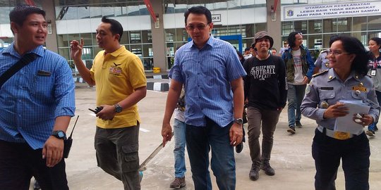 Turis Prancis naik bus ke Yogya, Ahok doakan tak stress kena macet