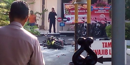 Bom bunuh diri di Mapolresta Solo kenai wajah anggota provos