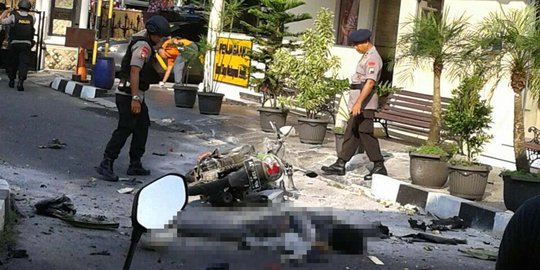 Teror bom di Solo tak buat Jokowi takut pulang kampung