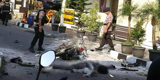 Bom di Mapolres Solo balas dendam kematian calon menantu Santoso?