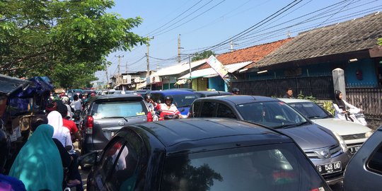 Lebaran, wilayah pinggiran Jakarta macet parah