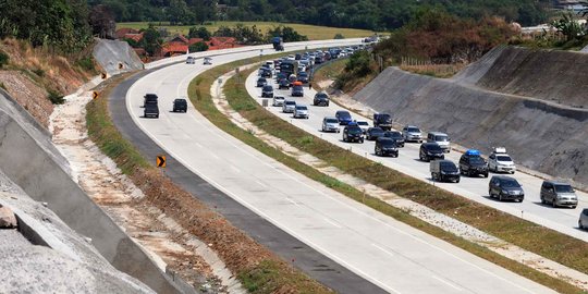 Menteri Saleh sebut penjualan mobil dan motor melonjak saat Ramadan