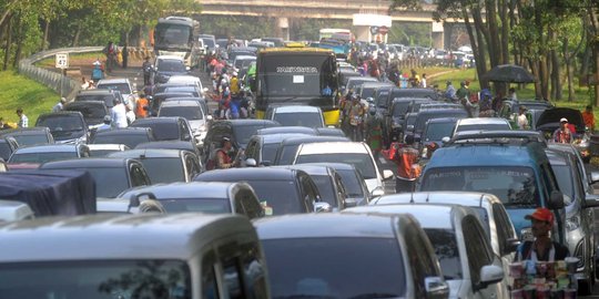 Libur Lebaran, jalur menuju Puncak macet parah