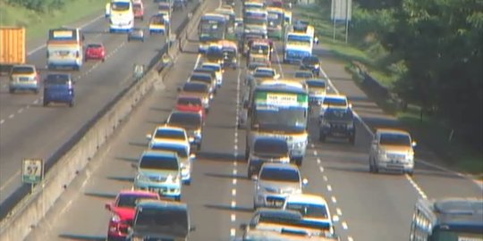 Arus balik, Pertamina pakai motor pasok bensin ke pemudik