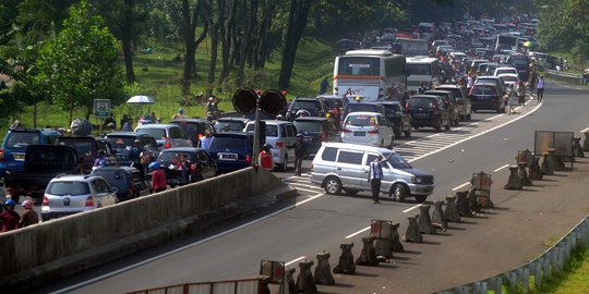 Libur Lebaran, kemacetan di Puncak mencapai 20 km