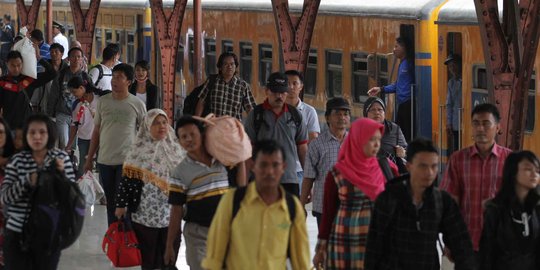 Puncak arus balik di Stasiun Senen diperkirakan malam ini