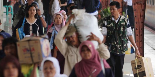 Hingga H+12, arus balik di Stasiun Senen diprediksi masih padat