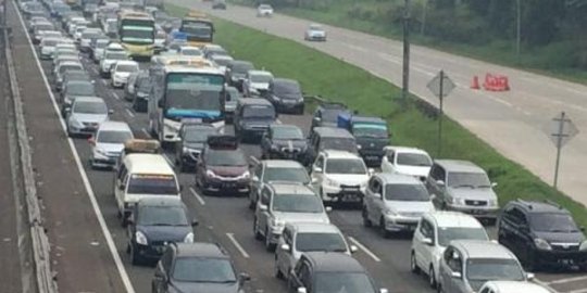 Ini strategi khusus urai kemacetan Tol Cikampek-Jakarta