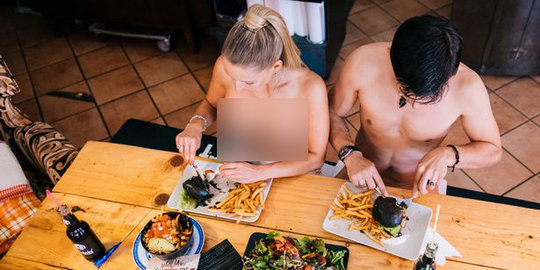 Waduh, ada restoran tawarkan makan gratis buat pelanggan bugil!