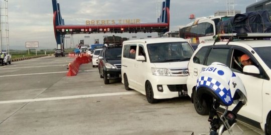 Pemudik tewas di Tol Brebes, pemerintah didesak tanggung jawab