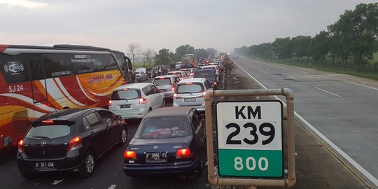 Menko Darmin bongkar penyebab macet parah di Brebes saat mudik