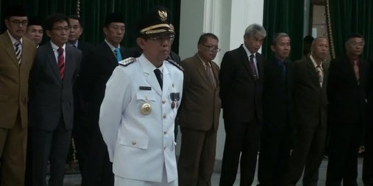 Eka Setiawan resmi jadi Bupati Sumedang gantikan Ade Irawan