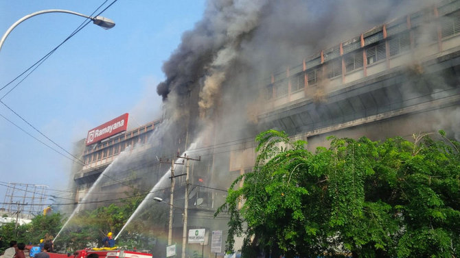 pasar aksara kebakaran