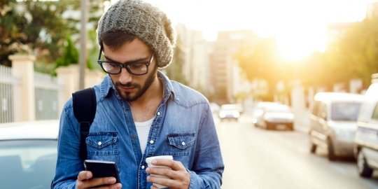 pernah suka berlama lama bicara ditelpon rev1