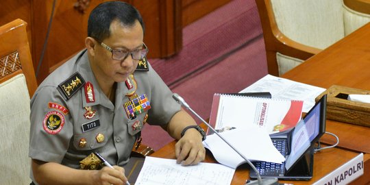 Dua pesan Jokowi saat lantik Tito Karnavian jadi Kapolri