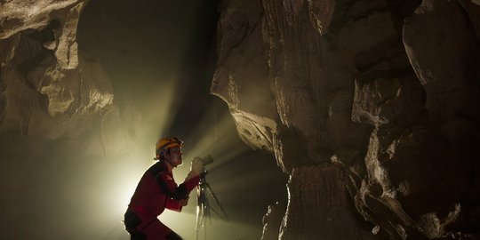 Menelusuri potret keindahan Goa Cikarae di Bogor