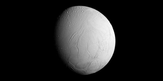 8 'bulan' ini berpotensi jadi rumah masa depan manusia