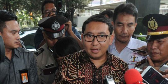 Fadli Zon minta usut tuntas RS, klinik & bidan penyedia vaksin palsu