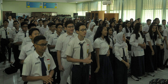 Sempat melarang, Ahok izinkan PNS antar anak hari pertama sekolah