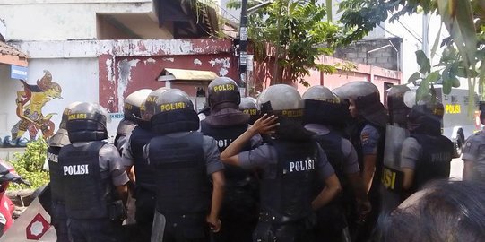 Puluhan polisi kepung asrama mahasiswa Papua di Yogyakarta