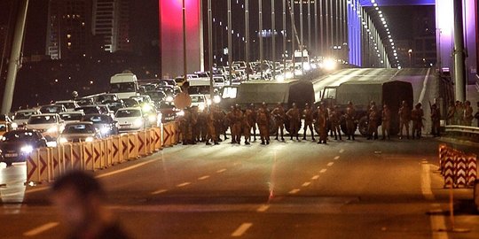 Tentara Turki mengkudeta Presiden Reccep Tayyip Erdogan