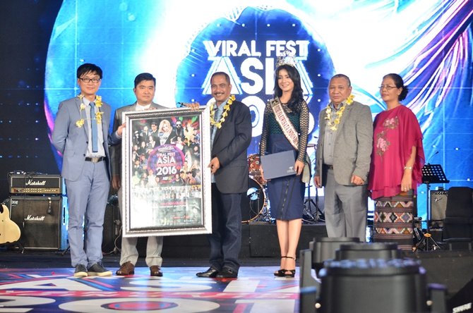 menteri pariwisata arif yahya saat gala dinner viral fest asia 2016