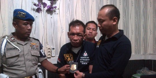 Gay di Depok ngaku polisi gadungan peras korban jutaan rupiah