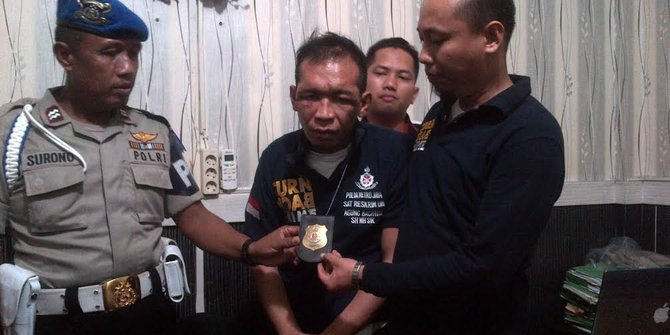 Biar korban percaya, gay polisi gadungan di Depok pakai 