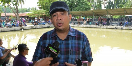 Fahri Hamzah sebut ada perusahaan BUMN monopoli vaksin impor