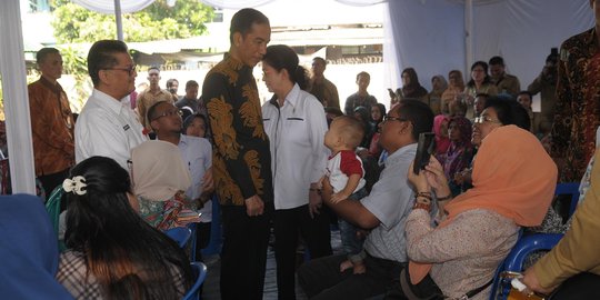 Presiden Jokowi sidak vaksinasi ulang di Puskesmas Ciracas