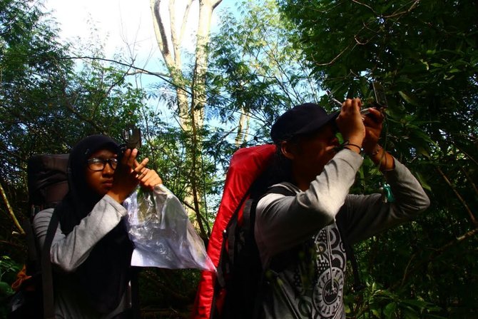 4 srikandi indonesia mendaki gunung stok kangri