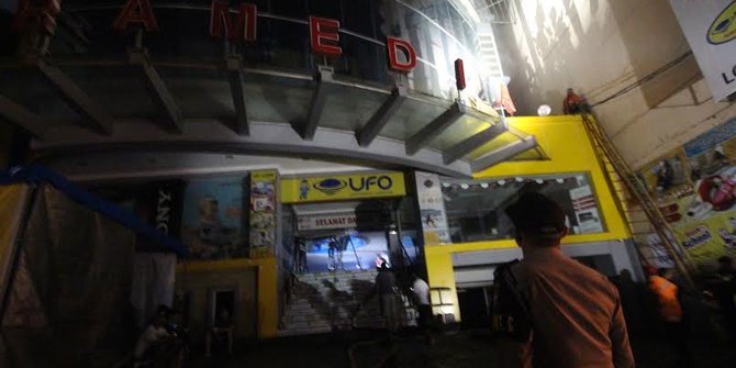 Polda Jatim selidiki penyebab toko  buku di  Kediri  terbakar 