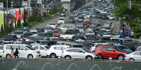 Berani pakai pelat palsu saat uji coba ganjil-genap bakal ditilang