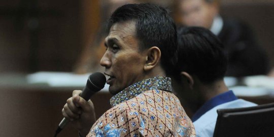 Segera disidang, Gatot diterbangkan ke Medan