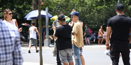 Melenggang di Central Park NYC, Justin Bieber pun main Pokemon GO!