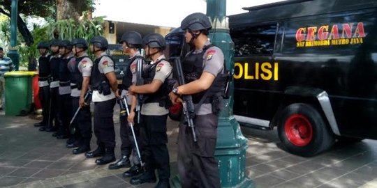 Kantor Ahok diancam bom, pasukan Gegana lakukan penyisiran