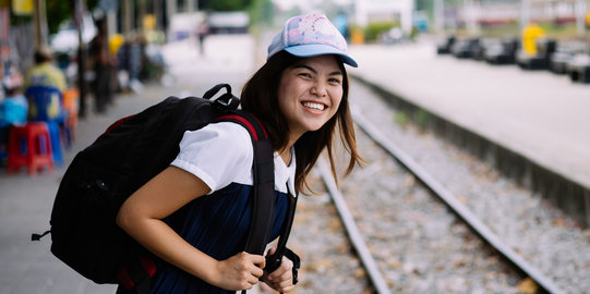 Siapa bilang perjalanan mudik malam hari bisa bebas bau badan?