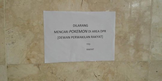 Atas nama Rakyat, Gedung DPR ditempeli larangan main Pokemon