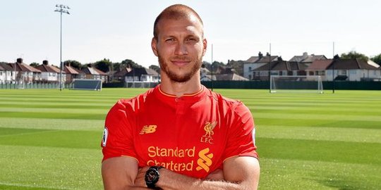 Tambal lini belakang, Liverpool datangkan Ragnar Klavan