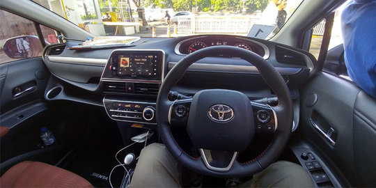 Transmisi Manual Toyota Sienta Standar Eropa