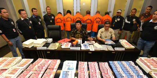 Pengedar uang palsu di Jateng dibekuk, barang bukti ratusan juta