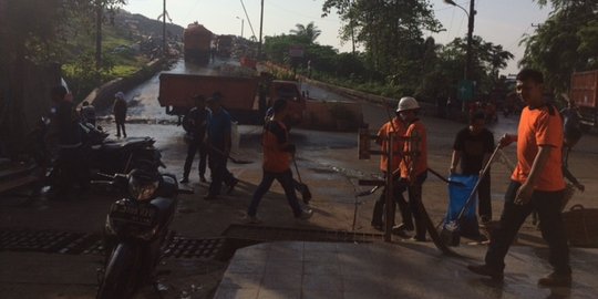 600 Petugas gabungan bersih-bersih di TPST Bantar Gebang