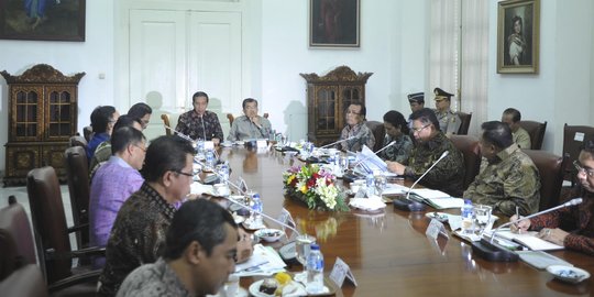 Presiden Jokowi enggan beberkan rapor menteri