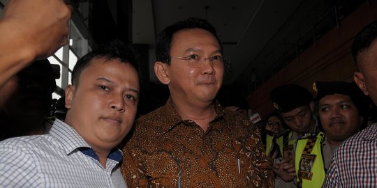 Disebut gaduh, Ahok bilang itu relawan Jokowi bukan Ahok